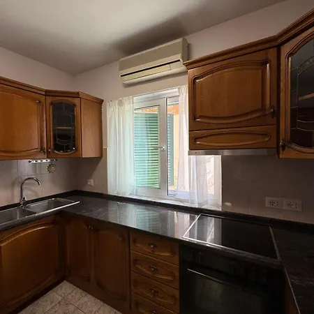 Emiri Center Apartment Tirana