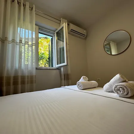 Emiri Center Apartment *