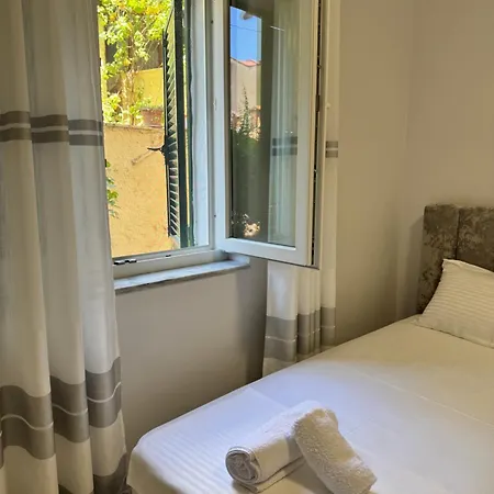 Emiri Center Apartment *